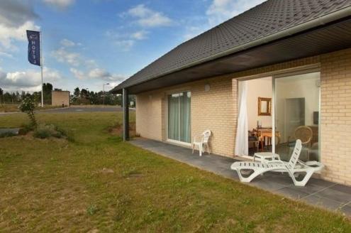 Hotel Fleur De Lys Hazebrouck Exterior photo